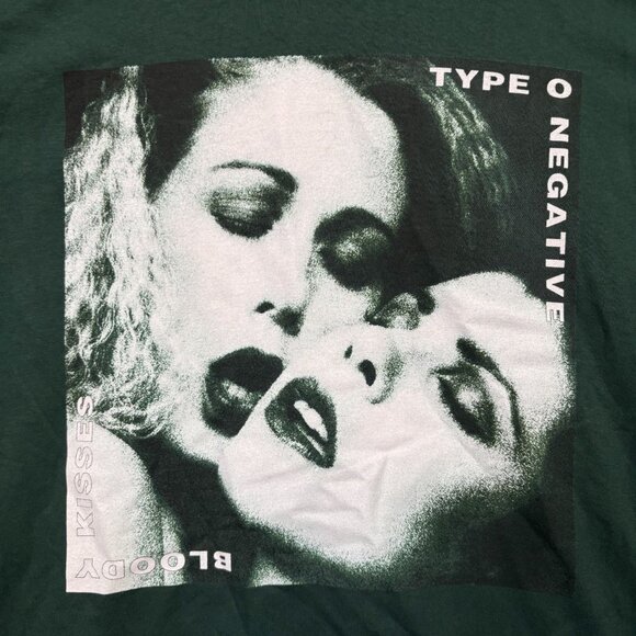 Type O Negative Bloody Kisses Gothic Metal Band T-Shirt Size Extra Large - Picture 2 of 4